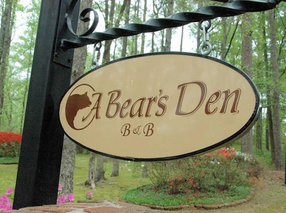 A Bears Den